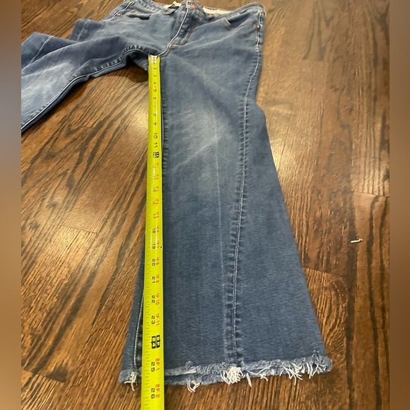 Anthropologie Pilcro High Rise Flare Jeans Raw Hem Size 30 - Picture 11 of 13